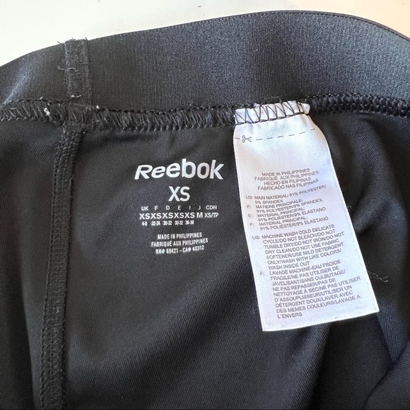 REEBOK Play Dry Black Monogrammed Waistband Capri Running Yoga Leggings—… - Picture 4 of 10